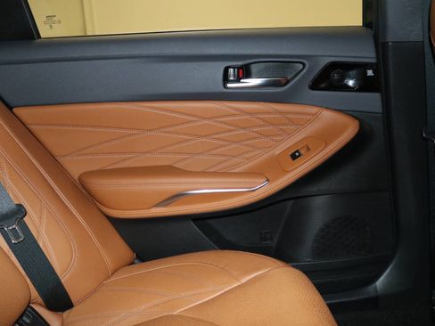 Used 2021 Toyota Avalon Limited w/ Advanced Safety Package FWD image 74