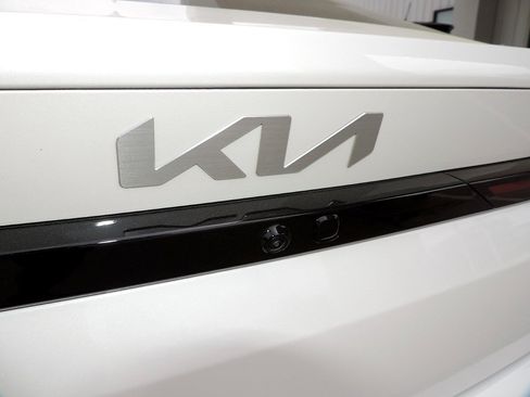 New 2025 Kia K4 EX FWD image 10