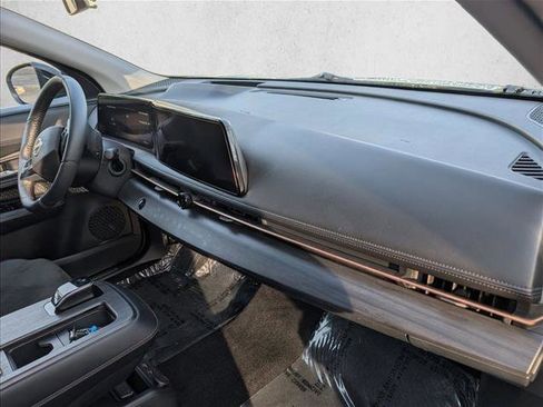 Used 2023 Nissan Ariya ENGAGE image 19