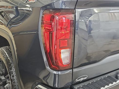 Certified 2023 GMC Sierra 1500 Elevation image 39
