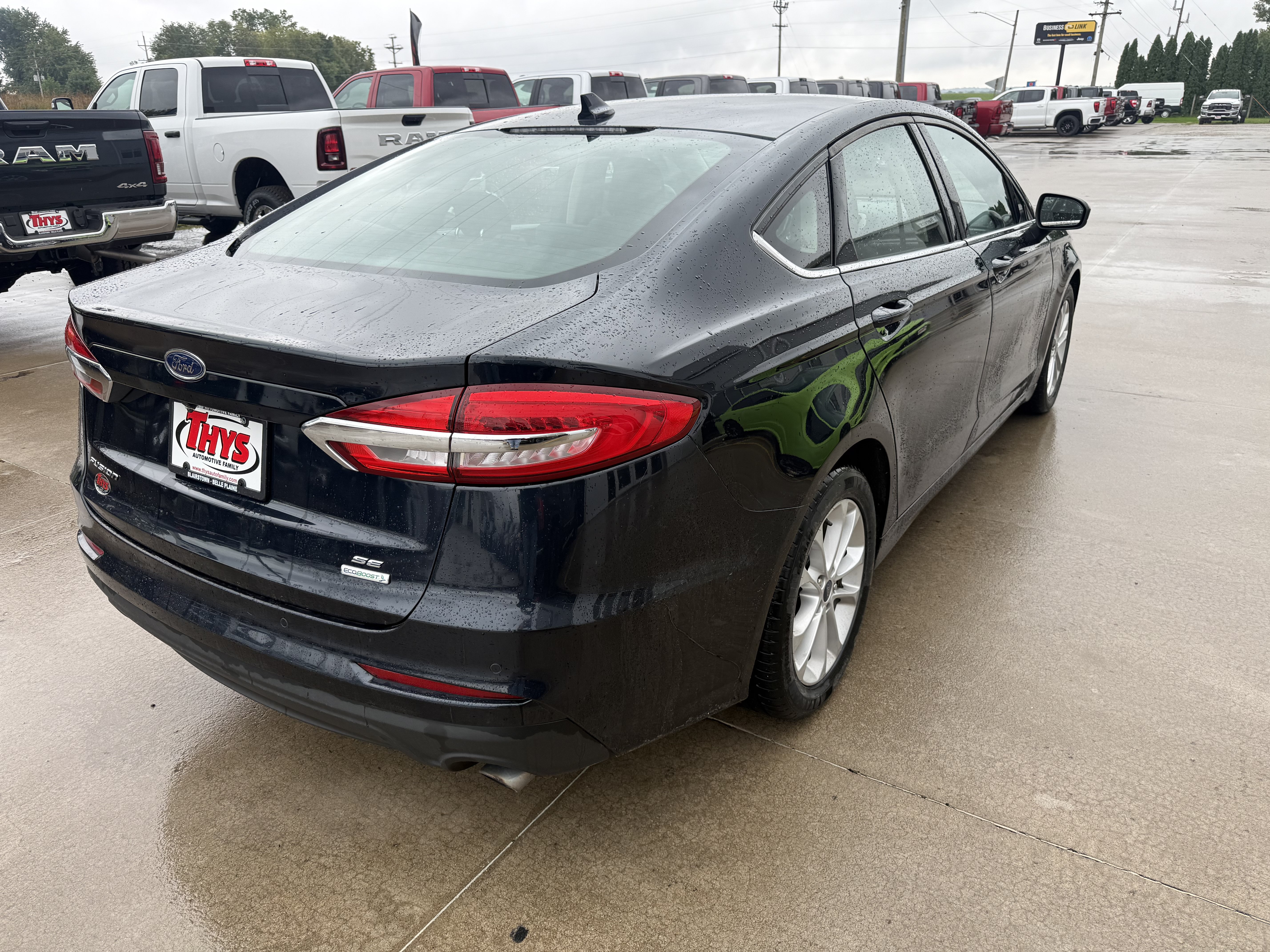 Used 2020 Ford Fusion SE FWD image 36