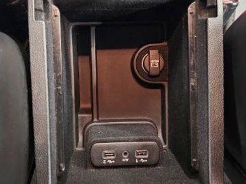 Used 2021 Chrysler 300 S RWD image 22
