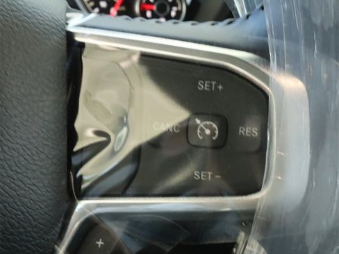 Used 2023 RAM 1500 Laramie image 10