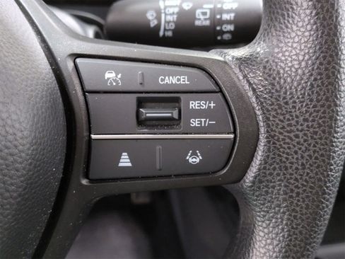 Used 2023 Honda HR-V LX image 25