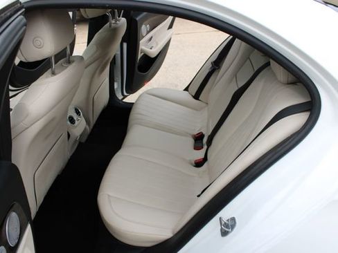 Used 2017 Mercedes-Benz E 300 image 41