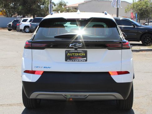 Used 2023 Chevrolet Bolt EUV LT FWD image 33