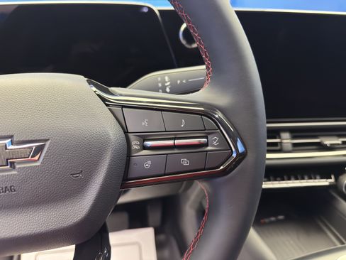 New 2026 Chevrolet Equinox EV RS image 17