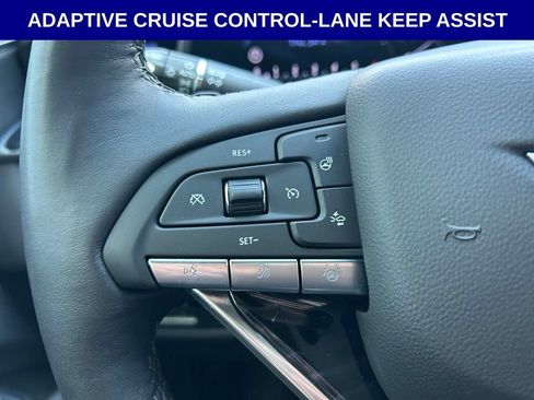 Used 2024 Cadillac Escalade ESV Sport w/ LPO, ONYX Package AWD/4WD image 17