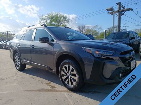 Certified 2025 Subaru Outback Premium AWD/4WD image 2