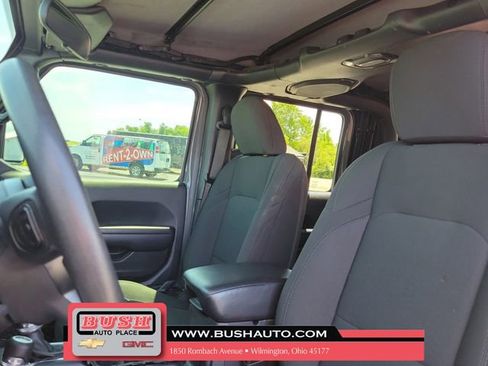 Used 2021 Jeep Gladiator Sport AWD/4WD image 10