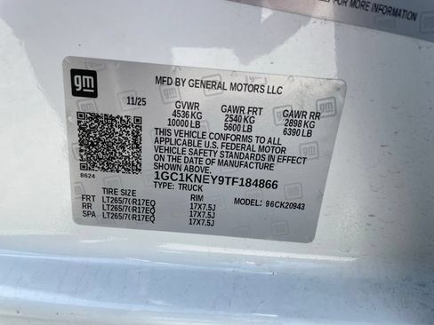 Used 2026 Chevrolet Silverado 2500 LT AWD/4WD image 14