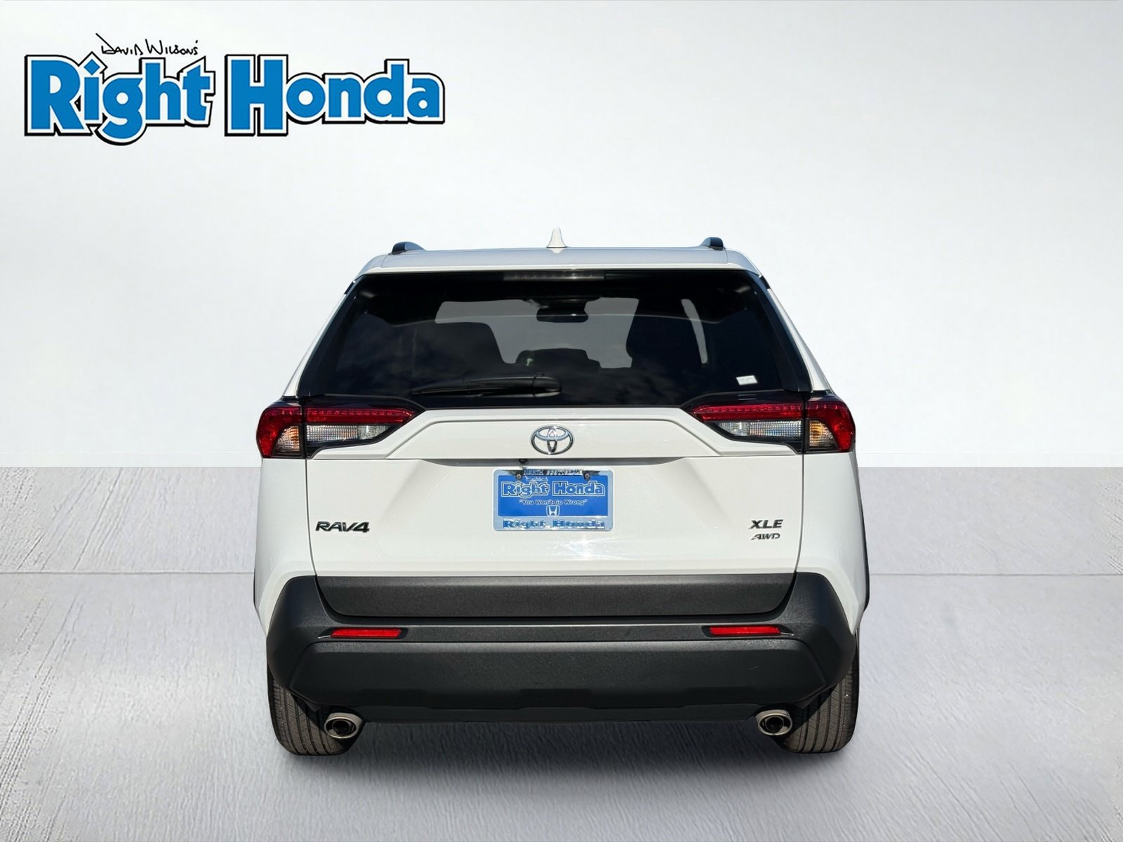 Used 2025 Toyota RAV4 XLE AWD/4WD image 7