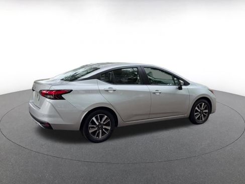 Used 2025 Nissan Versa SV image 16