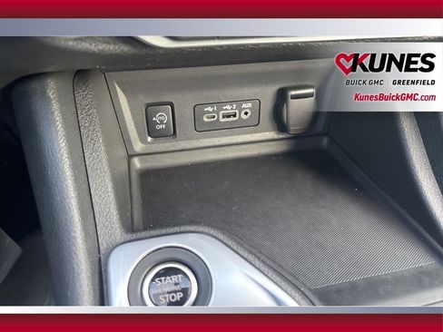 Used 2024 Nissan Sentra SV FWD image 27