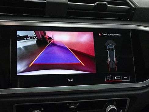 Certified 2025 Audi Q3 2.0T Premium w/ Convenience Package image 14