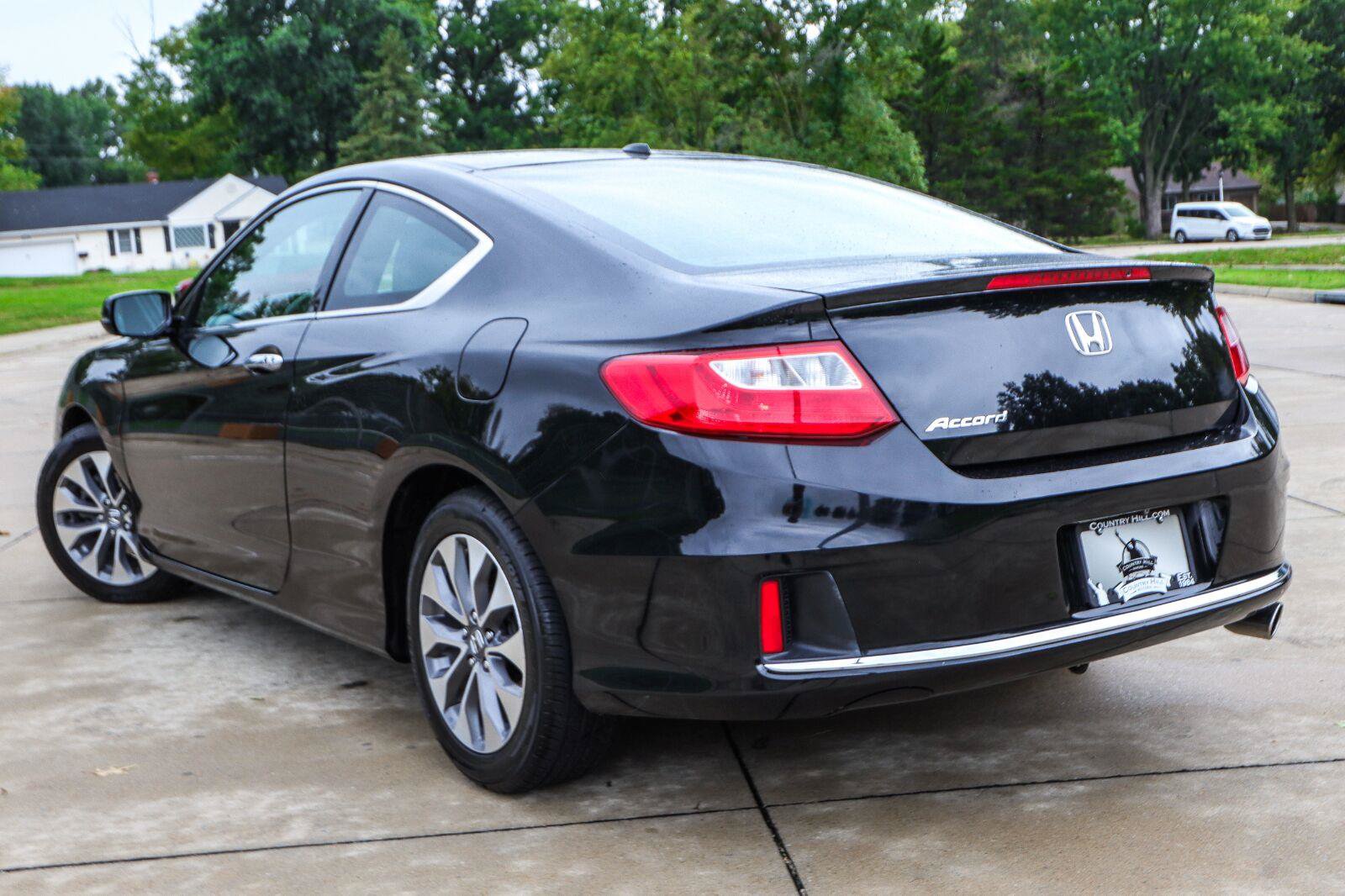 Used 2015 Honda Accord EX-L image 16