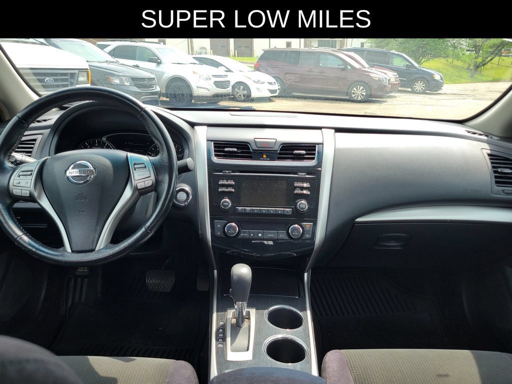 Used 2013 Nissan Altima 2.5 SV FWD image 6