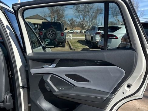 New 2026 Volkswagen Tiguan SE R-Line image 17