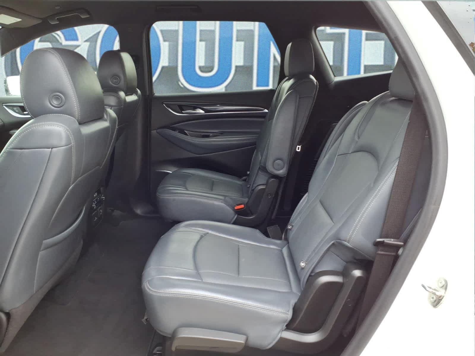 Used 2022 Buick Enclave Premium FWD image 12