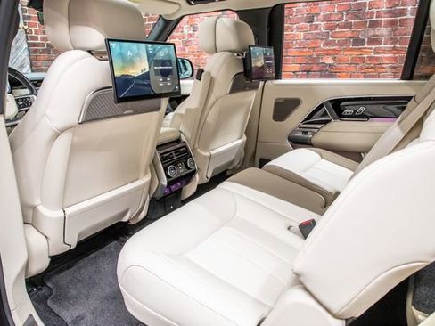 Used 2024 Land Rover Range Rover Long Wheelbase Autobiography AWD/4WD image 21