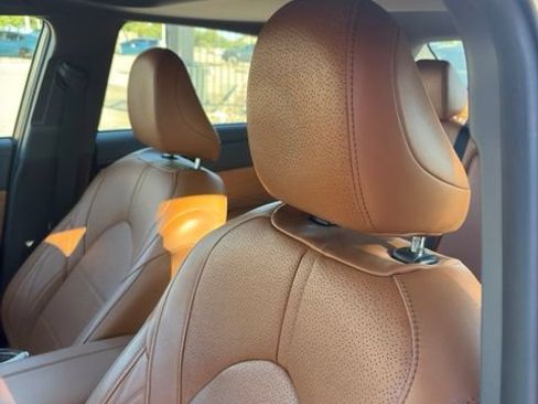 Used 2019 Toyota Avalon Limited w/ Advanced Safety Package FWD image 9