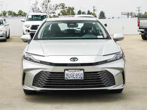 Used 2025 Toyota Camry LE FWD image 2