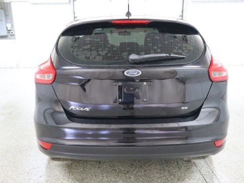 Used 2018 Ford Focus SE image 8
