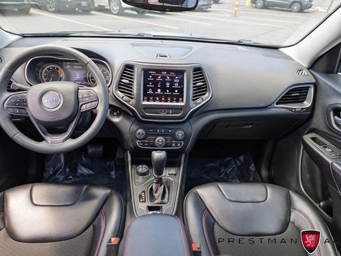 Used 2022 Jeep Cherokee Trailhawk w/ Sun, Sound & Nav Group AWD/4WD image 34