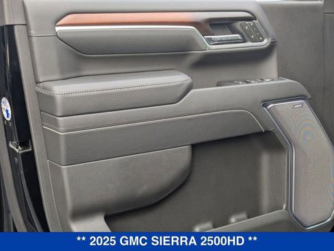 New 2025 GMC Sierra 2500 Denali w/ Denali Reserve Package image 11