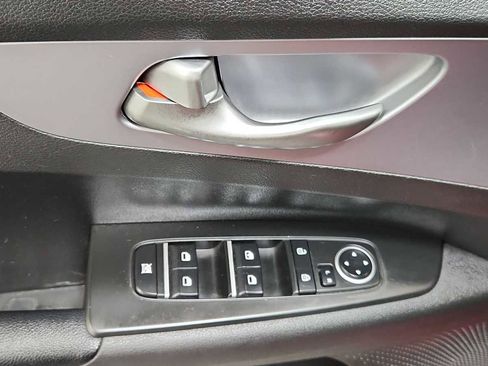 Used 2022 Kia Forte LXS image 15