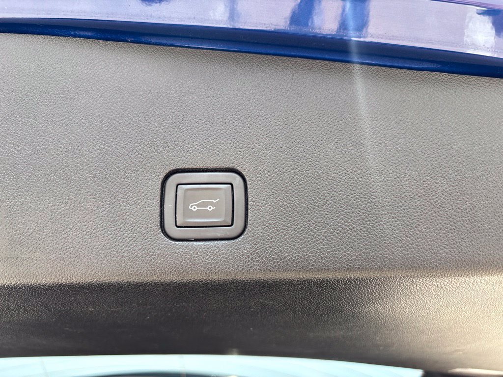 Used 2024 Cadillac XT6 Premium Luxury AWD/4WD image 13