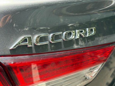 Used 2020 Honda Accord Sport image 15