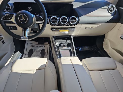 New 2026 Mercedes-Benz GLA 250 image 9