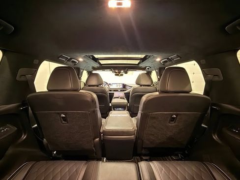 Used 2025 INFINITI QX80 Autograph AWD/4WD image 43