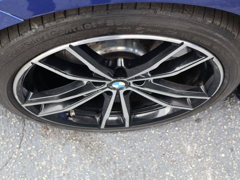 Used 2019 BMW 330i xDrive Sedan w/ M Sport Package AWD/4WD image 36