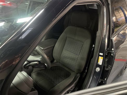 Used 2022 Chevrolet Blazer LT image 19