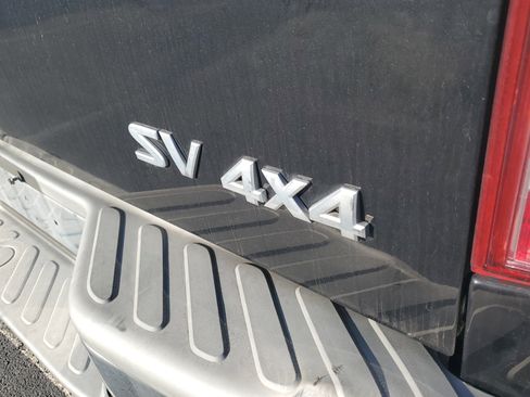 Used 2016 Nissan Frontier SV image 9