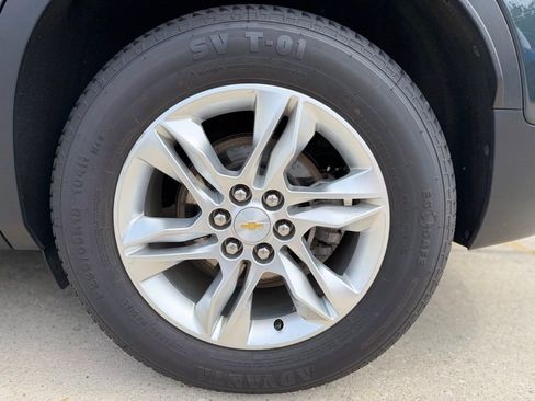 Used 2019 Chevrolet Blazer LT FWD image 9