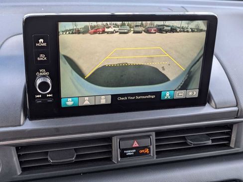 Certified 2024 Honda Pilot Touring image 29