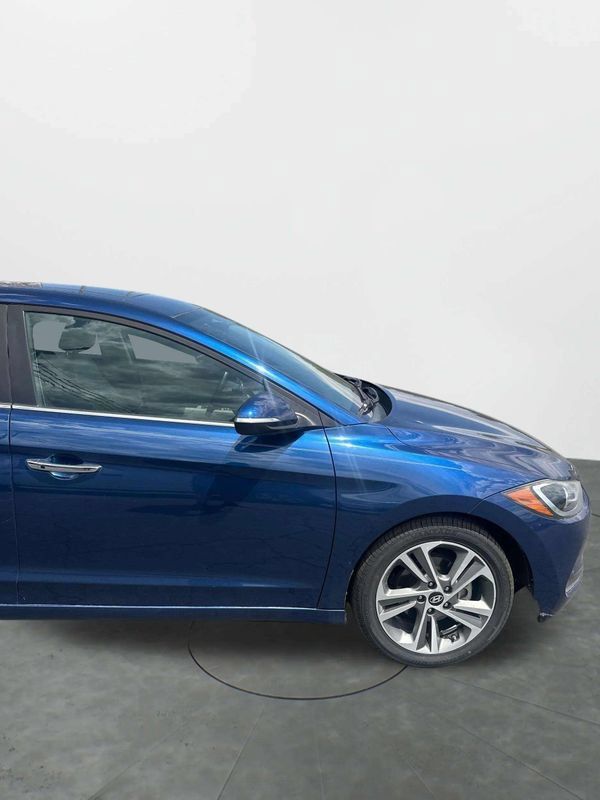 Used 2017 Hyundai Elantra Limited w/ Limited Tech Package 04 FWD image 27