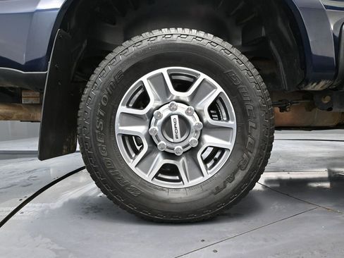 Used 2023 Ford F250 Lariat w/ FX4 Off-Road Package image 15