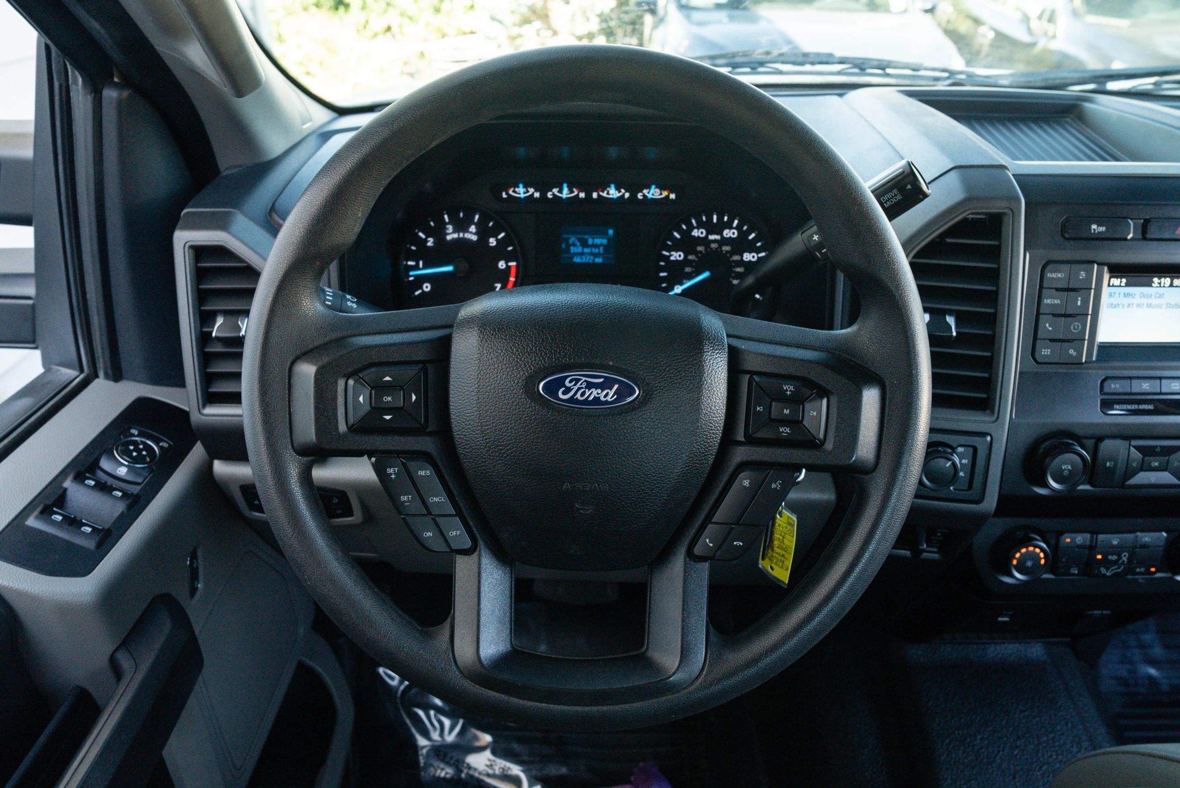 Used 2022 Ford F250 XL w/ STX Appearance Package AWD/4WD image 11