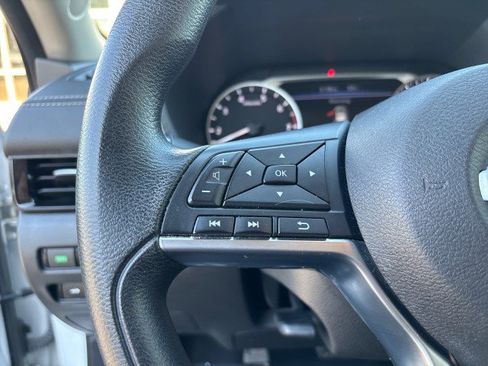 Used 2023 Nissan Sentra SV image 16