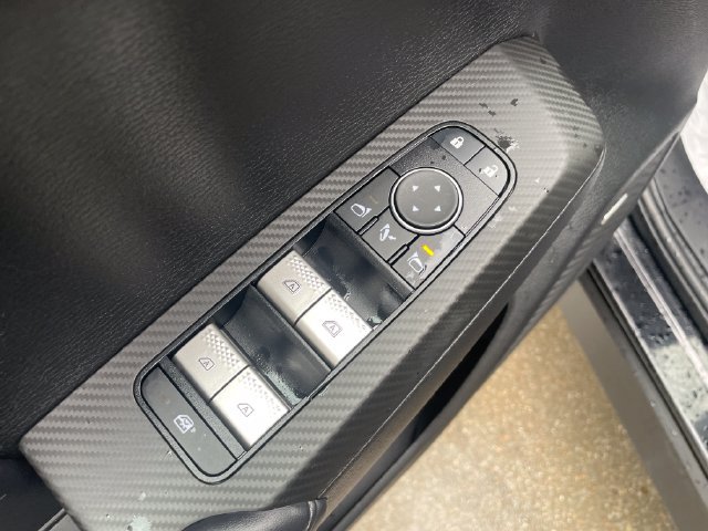 Used 2025 Mitsubishi Outlander SE FWD image 21