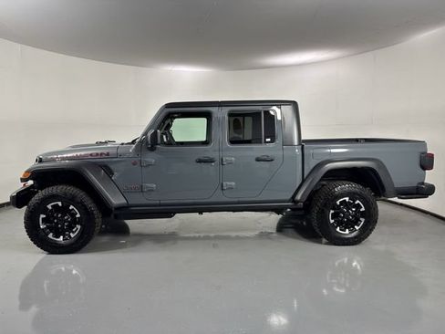 Used 2026 Jeep Gladiator Rubicon AWD/4WD image 29