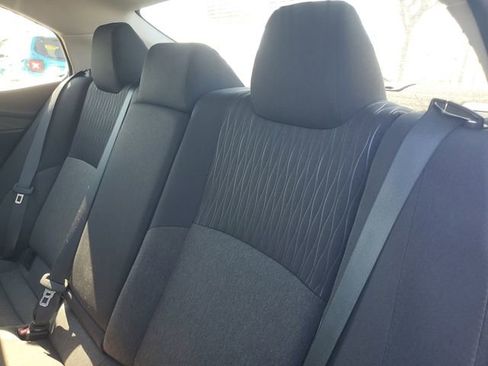 Used 2025 Toyota Camry LE image 9