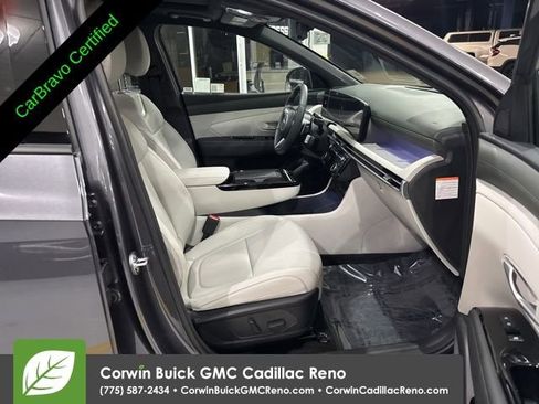 Used 2025 Hyundai Tucson Limited image 29
