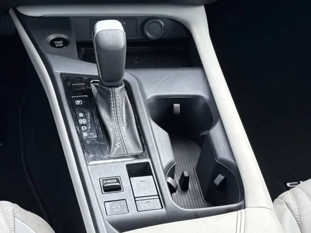 Used 2026 Nissan Sentra SL w/ Floor Mat Package FWD image 17