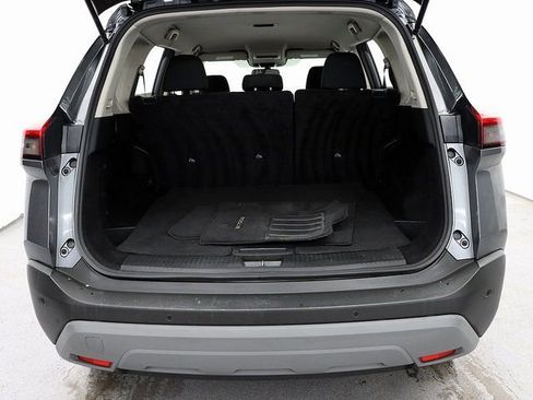 Used 2023 Nissan Rogue S image 27