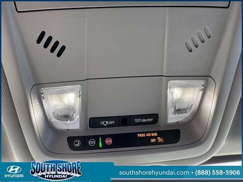 Used 2024 Chevrolet Equinox LT AWD/4WD image 37